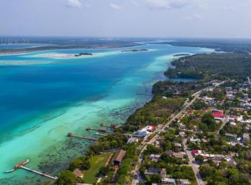 Terreno / Lote · 770000m² · Increíble Lote en Venta con 270 m Lineales de Laguna de Bacalar C1314