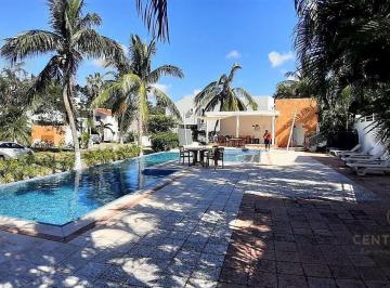 Casa · 419m² · 3 Recámaras · 2 Estacionamientos · Hermosa Casa de 3 Rec en Venta en Rioja Playacar Playa del Carmen P3380