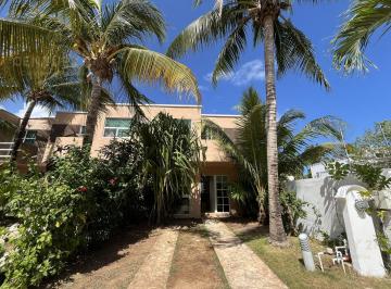 Casa · 91m² · 3 Recámaras · 1 Estacionamiento · 3 Recamaras en Renta Playa del Sol, Playa del Carmen Quintana Roo P3353