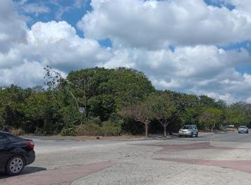 Terreno / Lote · 2705m² · Terreno Uso Mixto en Venta Frente Al Planetario Playa del Carmen P3710