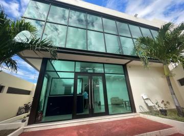 Oficina · 662m² · Oficina Amueblada en Excelente Ubicación en Cancún Lista Para Ocupar C4104