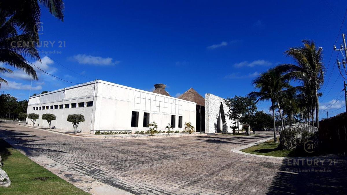 Commercial Space of 500 m&sup2; for Rent on La Carretera in Tulum P4567