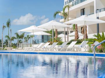 Departamento · 240m² · 3 Recámaras · 2 Estacionamientos · En Venta Exclusivo Departamento en 10 Nivel en Blume Puerto Cancún C4022