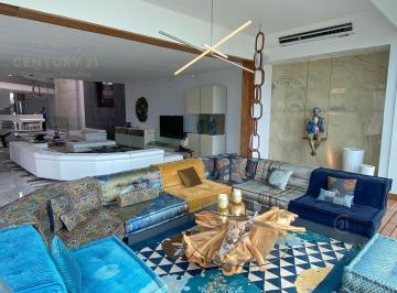 Casa · 1200m² · 3 Recámaras · 4 Estacionamientos · Casa 3 Recamaras de Lujo en Venta | Zona Hotelera Cancun | C4026