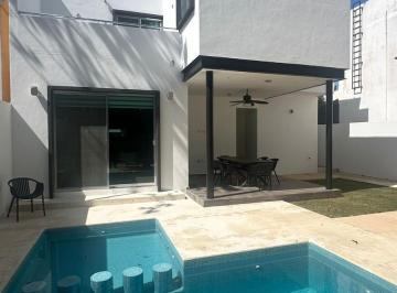 Casa · 268m² · 3 Recámaras · 2 Estacionamientos · Casa en Playa Magna