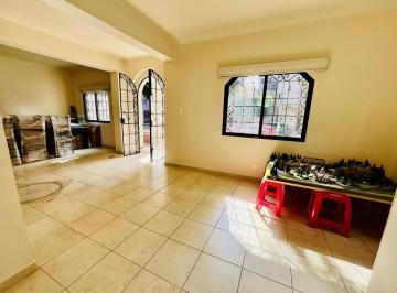 Casa de 4 habitaciones, Azcapotzalco · Casa en Venta Cerca de Centro Comercialpatio Claveria!