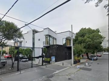 Casa de 4 habitaciones, Venustiano Carranza · Casa en Venta en Anselmo Portillo, Jardin