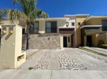 Casa en condominio de 3 habitaciones, Jesús María · Md - en Venta Amueblada + con Inquilino y Flujo Mensual Seguro