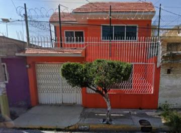 Casa de 3 habitaciones, Ecatepec de Morelos · Venta de Casa en Jardines de Morelos, Ecatepec, Edo de Mexico