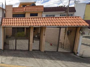Casa de 3 habitaciones, Cuautitlán Izcalli · Casa en Venta, Colonia Arcos del Alba, por Remate, Excelente Oportunidad de Inversión