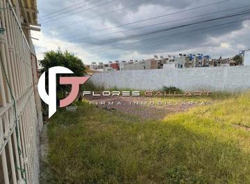 Casa · 3 Recámaras · 2 Estacionamientos · Casa en Venta con Terreno Excedente en Morelos II Al Oriente P