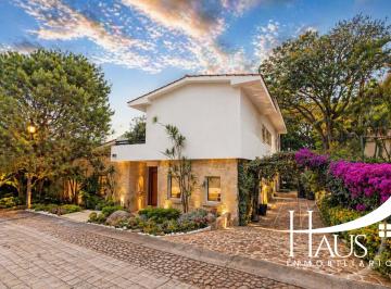 Casa en condominio de 3 habitaciones, Cuernavaca · Casa en Venta, en La Canoa Cuernavaca