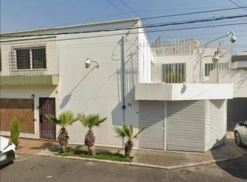Casa de 4 habitaciones, Iztacalco · Casa en Venta en Militar Marte, Playa Copacabana en Iztacalco 4 Recamaras