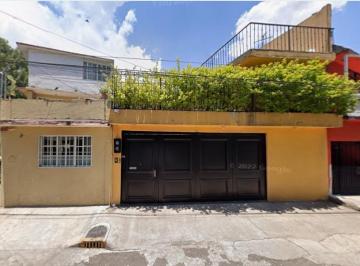 Casa de 4 habitaciones, Naucalpan de Juárez · Venta de Casa en Av Rio de Los Remedios, Naucalpan Edo de Mexico