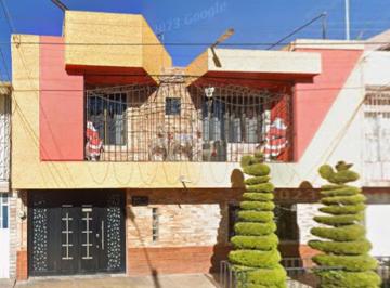 Casa de 3 habitaciones, Nezahualcóyotl · Casa de Venta en Estado de Mexico Nezahualcoyotl Imploracion Benito Juarez