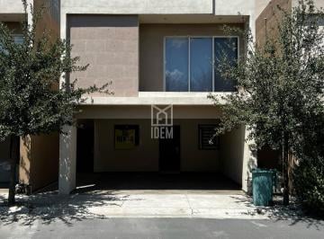 Casa · 198m² · 3 Recámaras · 2 Estacionamientos · 0526 - Renta Veneto Residencial
