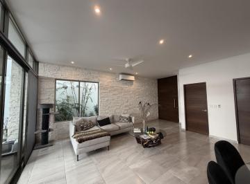 Casa · 263m² · 3 Recámaras · 2 Estacionamientos · Casa en Venta en Aqua, 3 Recamaras, 3 Niveles, Alberca, Cancun, Quintana Roo