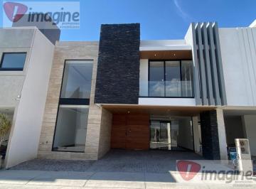 Casa · 341m² · 4 Recámaras · 2 Estacionamientos · Casa en Venta Fraccionamiento Gema