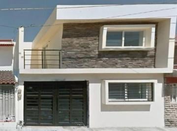 Casa de 3 habitaciones, León · Venta de Casa en Unidad Deportiva, Leon, Guanajuato.