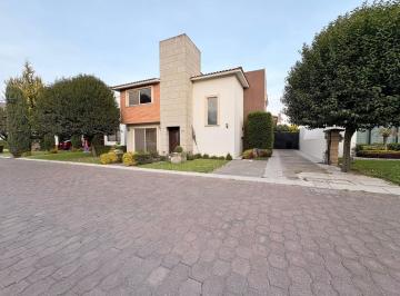 Casa · 390m² · 3 Recámaras · Casa en Calimaya