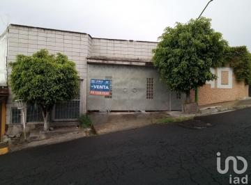 Casa · 400m² · 7 Recámaras · 4 Estacionamientos · Casa en Venta con Jardin en Mayorazgos Atizapan de Zaragoza