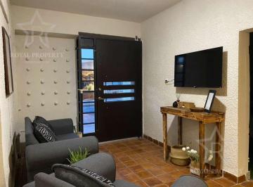 Entrada depa independiente · Casa en Venta, Esquina, Centro, Linares Nuevo León