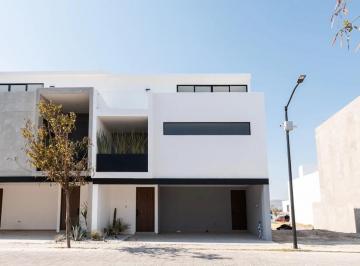 Casa · 252m² · 3 Recámaras · 2 Estacionamientos · Casa en Venta Parque México Lomas de Angelópolis Cholula Puebla.