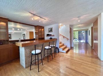 Casa de 3 habitaciones, Cuajimalpa de Morelos · Casa con Jardín Privado en Venta, Cerca de Santa Fe