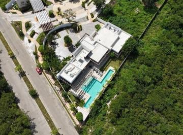 Terreno / Lote · 326m² · Terreno en Venta en Mérida, Éntretat Residencial, Paseo Norte