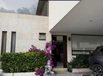 Casa de 3 habitaciones, Calimaya · Casa con 3 Habitaciones en Venta en Toluca, Zona Calimaya