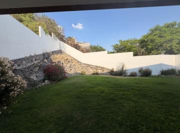 Casa en condominio de 3 habitaciones, Querétaro · Juriquilla Casa en Renta con Jardín en Villas del Mesón
