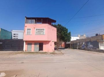 Casa uso de suelo de 3 habitaciones, Zapopan · Casa con Local Comercial en Venta, Santa Ana Tepetitlán, Zapopan, Jalisco.