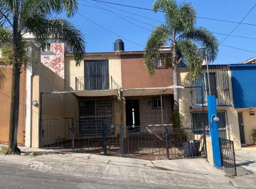 Casa de 4 habitaciones, Tonalá · Hermosa Residencia
