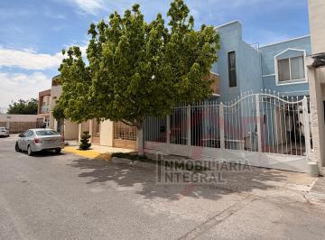 Casa de 4 habitaciones, Saltillo · Casa en Venta Al Oriente de Saltillo en Fraccionamiento Puerta del Rey