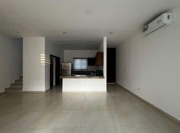 Casa · 155m² · 2 Recámaras · 2 Estacionamientos · Towhouse en Renta con Alberca y Cuarto de Lavado en Dzityá Merida