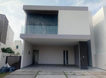 Casa · 270m² · 3 Recámaras · 2 Estacionamientos · Punta Tiburón Casa en Venta Alberca 3 Recamaras