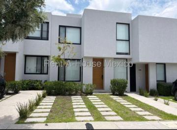 Casa 120m² Renta Zákia · Renta | Casa en Zakia, Querétaro | Área de Lavado Techado L Alberca | Gym | Plazas Comerciales Cerca