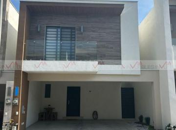 Casa · 161m² · 3 Recámaras · 2 Estacionamientos · Casa en Renta en García