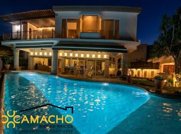 Casa de 4 habitaciones, Atlatlahucan · Casa con Alberca y Espectacular Vista en Lomas de Cocoyoc Olc - 4445