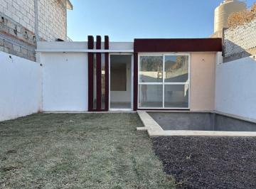 Casa de 3 habitaciones, Tlayacapan · Casa con 3 Recámaras en Venta, 140 m² Superficie de Terreno, Tlayacapan
