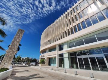 Oficina · 175m² · 2 Estacionamientos · Oficina en Puerto Cancún