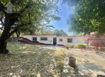 Casa · 153m² · 2 Recámaras · 6 Estacionamientos · Casa en Venta de 1 Nivel en Tepoztlán Morelos