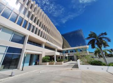 Oficina · 161m² · 2 Estacionamientos · Oficina en Renta en Puerto Cancún