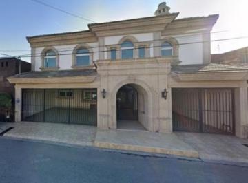 Casa de 5 habitaciones, San Nicolás de los Garza · Casa en Venta en Colonia El Roble San Nicolás de Los Garza Nuevo León