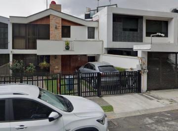 Casa de 4 habitaciones, Atizapán de Zaragoza · Casa en Venta en Colonia Fuentes de Satélite, Ciudad López Mateos, Edo. Mex.