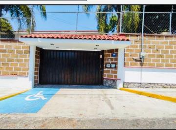 Casa en Venta de 6 habitaciones Las Palmas · Casa Sola en Venta Habitacional o Comercial Cuernavaca Morelos