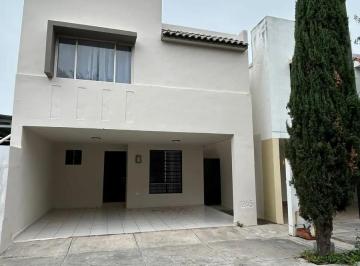 1 · Casa en Renta en Cumbres San Agustin