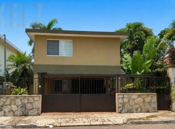 Casa · 271m² · 3 Recámaras · 2 Estacionamientos · Casa en Renta Altavista