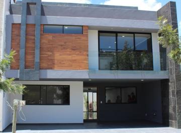 Casa · 355m² · 4 Recámaras · 2 Estacionamientos · Casa en Venta P_colima Barra_nav16_lomas de Angelópolis Cholula Puebla.