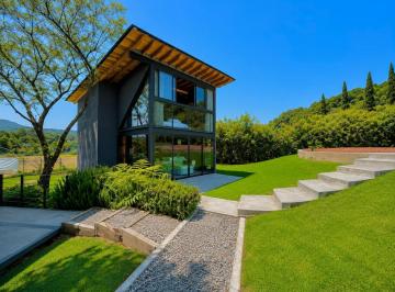 Casa · 105m² · 1 Estacionamiento · Residencial Nuah Acatitlan Fracc